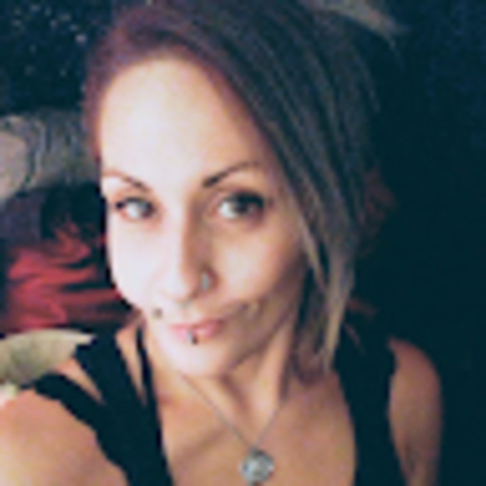 Meet your Posher, Goldie